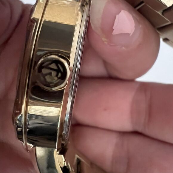 NEW Relic by Fossil Men's Watch ZR15718 Gold Tone Pearlescent Face No Battery - Picture 14 of 15